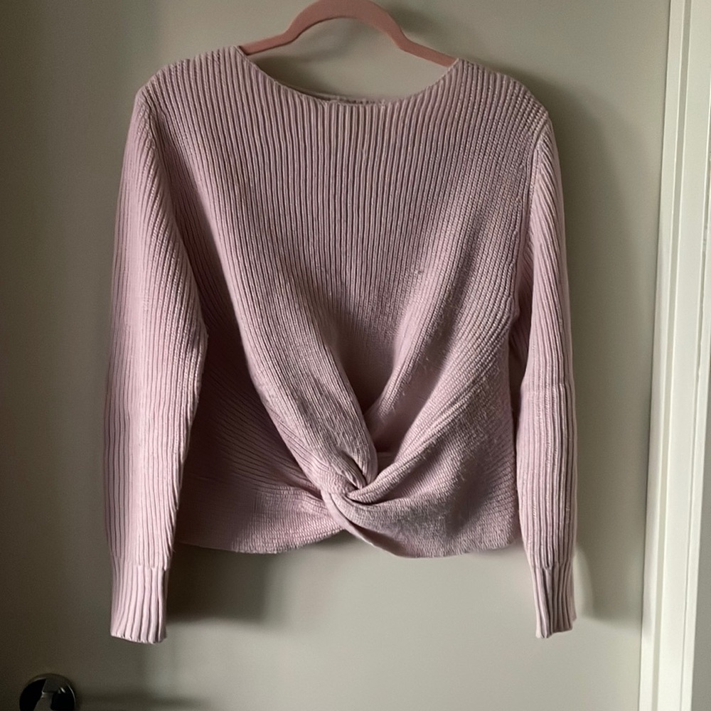 Twist front pullover